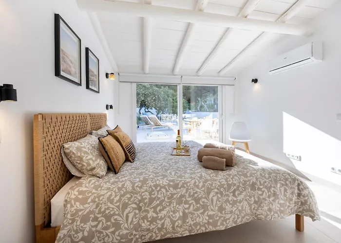 Casa Estrada Da Rocha With Pool Semesterbostad