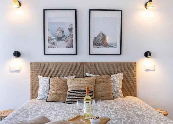 Casa Estrada Da Rocha With Pool Hébergement de vacances