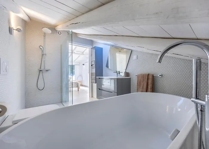 Casa Estrada Da Rocha With Pool Hébergement de vacances Portimão