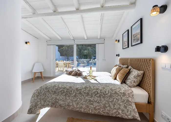 Casa Estrada Da Rocha With Pool *